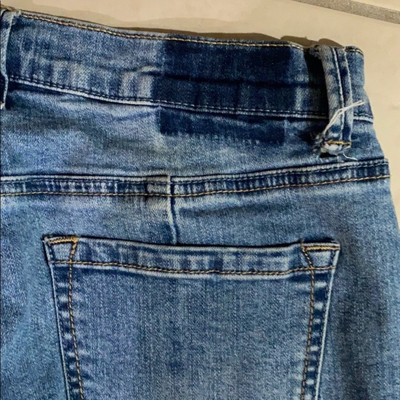 Forever 21 Distressed Ankle Jeans Jrs L - Picture 5 of 6